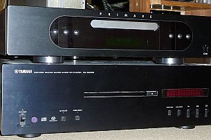 yam primare Un lecteur CD primare CD31 contre une Yamaha CDS2000. Pour 1000 euros de moins la CDS2000 est équivalente.