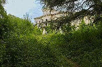 Perriere Dragon Bouliac-58 20 Hectares boisés (nombreux cèdres du Liban pour la plus part centenaires) servent d'écrin au chateau. Vous verrez à la fin du diaporama ce que devient le Parc...