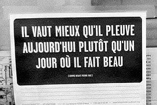 Des mots aux murs
