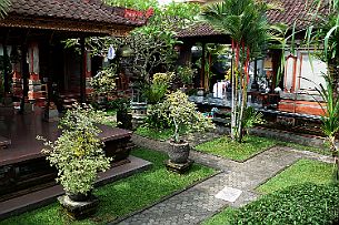 P1020647 Nick's homestage - Ubud.