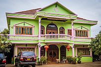 08 - DSCF3754 Les Laotiens osent des couleurs incroyables. On aime ...