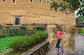 Chine_Moxalain_PERRIERE_19225 null