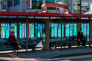 Perriere-Coree0395-1a Top abris bus non ?