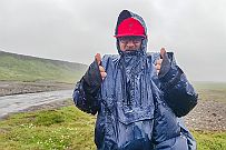 Islande-Ni7 Bienvenue en Islande (11°C et pluie). En France c'est 35°C et incendies de forêts (Juin/Juillet 2022).