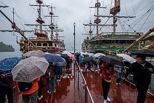 Japon -6697 Il s'est passé 3 semaines depuis la photo précédente, nous terminons la boucle de retour via Hakone pour voir ce que nous avions raté Jour de pluie du...