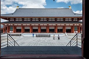 Japon -0767 Yakushi ji est un temple de la secte Hossô ( la plus anciennne bouddhiste du Japon). Il est dédié au bouddha de la médecine : Yakushi Nyorai.