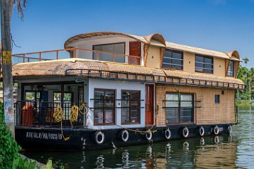 Blackwaters Parc Periyar