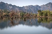 07 - DSCF2694 Alors les Chinois construisent et allouent 4% de l'électricité au Laos et acheminent le reste chez eux.