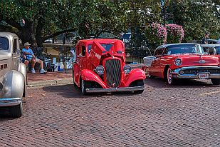 XT0A5241 Le jour de notre venue, c'est le jour du Classic Car Show.