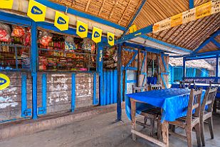 MAD30998 Mananterina : arrêt repas et visite du village.