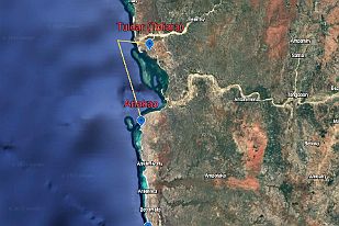 0madaMap06 Nous quittons notre résidence en bateau rapide du Longo Vezo pour la traversée de la baie. Angy fait le tour avec le 4x4. Il mettra 2 jours !!!!!