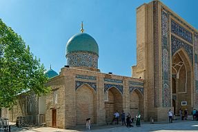 PERRIERE-OUZBEKISTAN_12712-Dx null