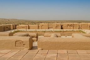 PERRIERE-OUZBEKISTAN_13231-Dx null