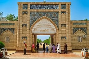 PERRIERE-OUZBEKISTAN_13285-Dx null