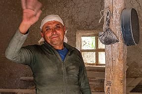 PERRIERE-OUZBEKISTAN_13638-Dx null