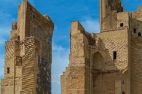 PERRIERE-OUZBEKISTAN_14140-Dx null