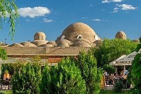 PERRIERE-OUZBEKISTAN_15643-Dx-Modifier null