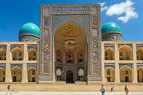 PERRIERE-OUZBEKISTAN_16074-Dx-Modifier null