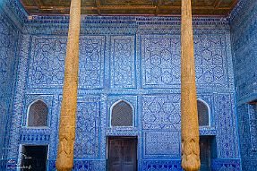 PERRIERE-OUZBEKISTAN_17060-Dx-Modifier null