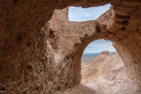 PERRIERE-OUZBEKISTAN_17414-Dx-Modifier null