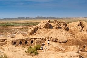 PERRIERE-OUZBEKISTAN_17570-Dx null