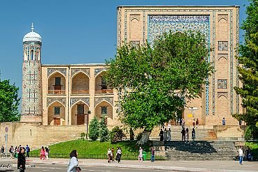 PERRIERE-OUZBEKISTAN_12517-Dx-Modifier null