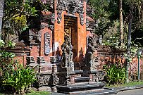 PB095448 Temple de Tirta Empul sous l'influence de l’«Agama Tirta», la religion de l’eau