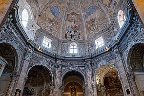 Toscane Perriere W 1021-RAF_DxO_DeepPRIMEXD-HDR La Madonna dell'Umiltà est une église octogonale. Vaste et sous un dôme de 59m de haut.