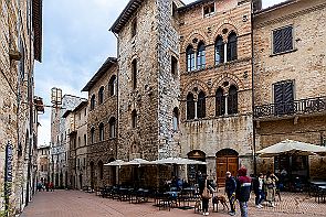Toscane Perriere W 1331-HDR