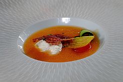 DSCF7459 Soupe de melon au Montbazillac, chips de Serrano, et ... je sais plus !