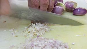 C.Girardot - 01 - Foie Huitre 004 Echalottes